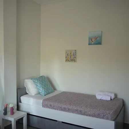 Apartment Nelli's Near The Airport, Sea And Port *